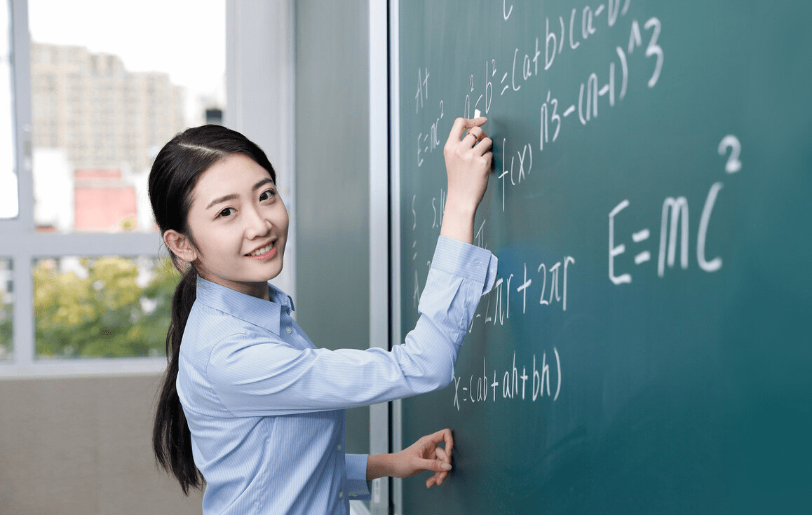 很多地方的教师人工成长是到位的 人工收入不低于公务员 但成功收入差‘IM电竞官网